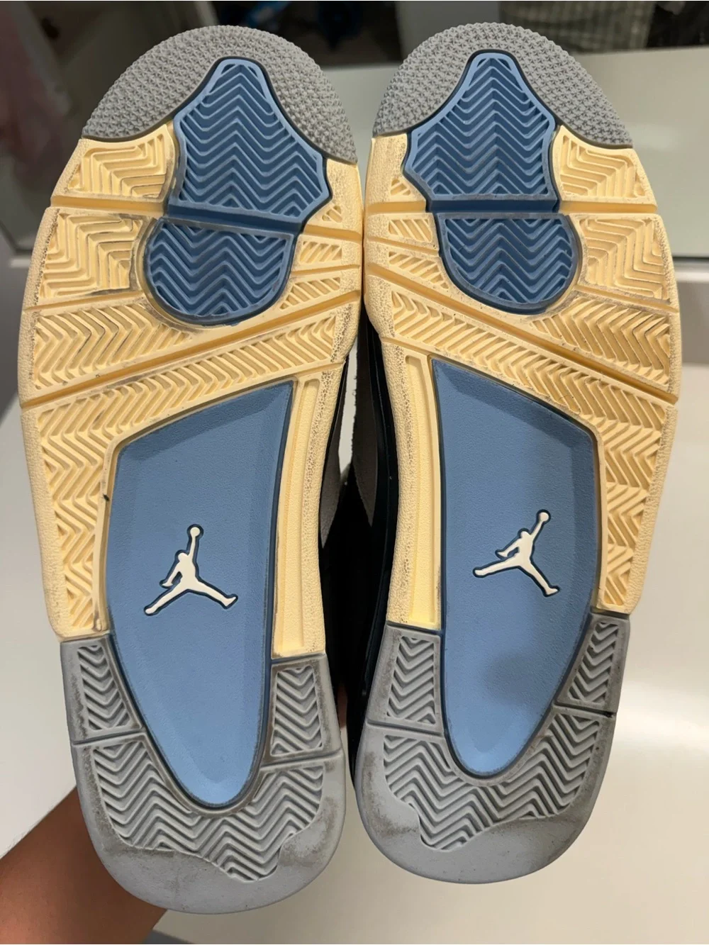 Jordan Retro Low Top Sneakers - Gray/Black/White